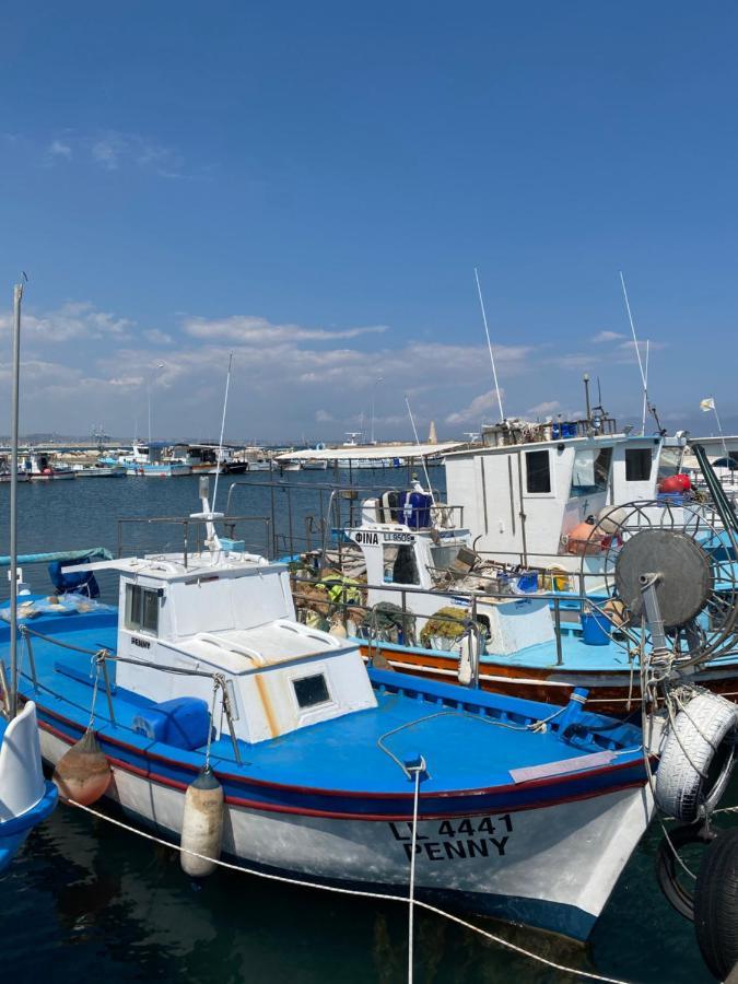 Larnaca Beach Apartment 1A Екстер'єр фото