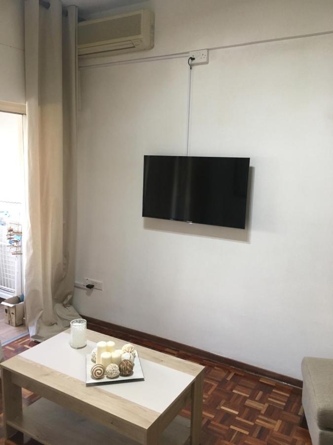 Larnaca Beach Apartment 1A Екстер'єр фото