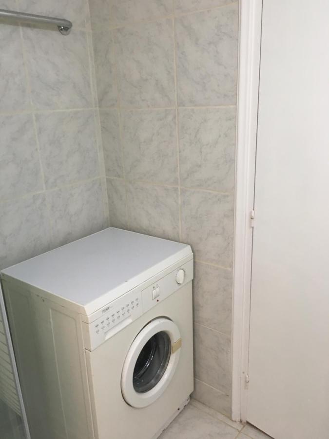 Larnaca Beach Apartment 1A Екстер'єр фото