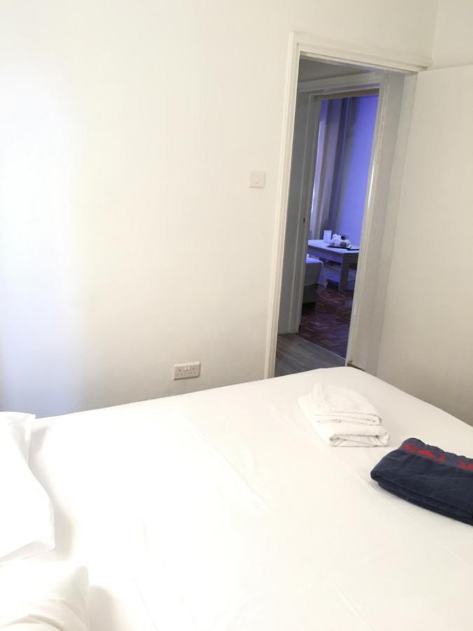 Larnaca Beach Apartment 1A Екстер'єр фото